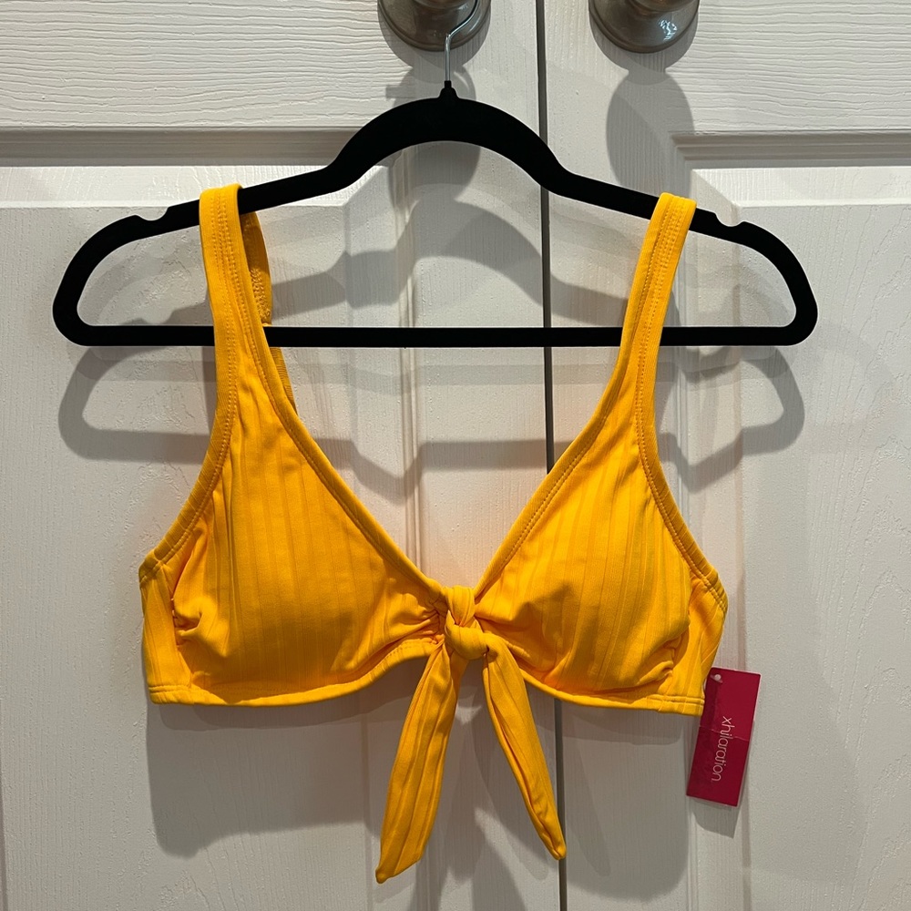 NWT Xhilaration knot bikini top